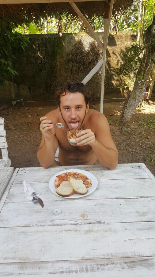 Hostel Surfing Wombats Weligama Zewnętrze zdjęcie