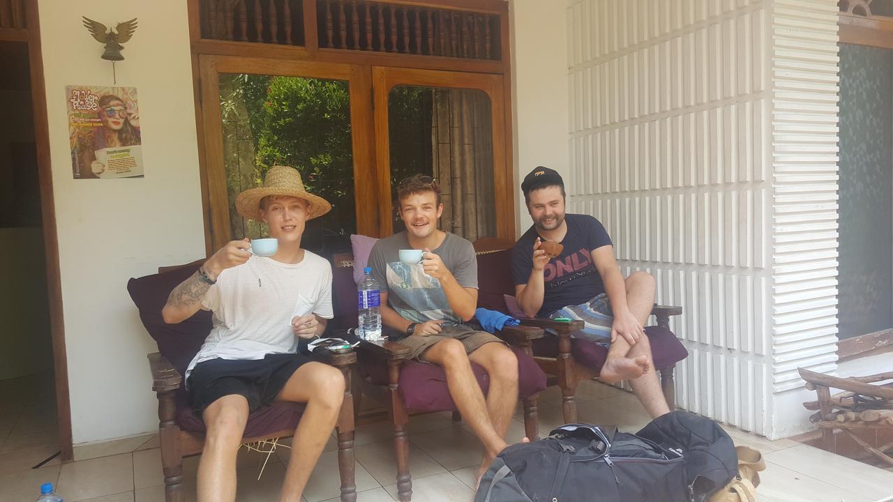 Hostel Surfing Wombats Weligama Zewnętrze zdjęcie